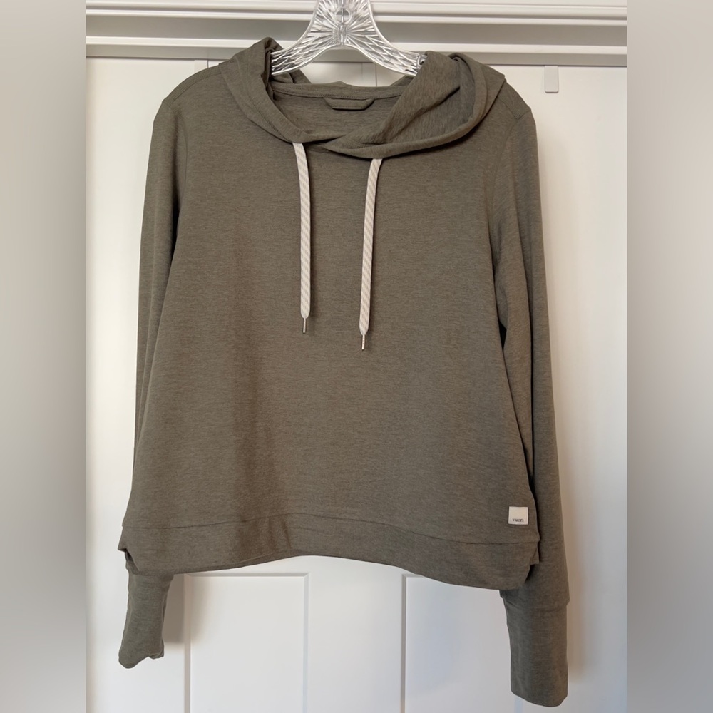 VUORI Women’s Halo Essential Hoodie - Oregano Green - Medium